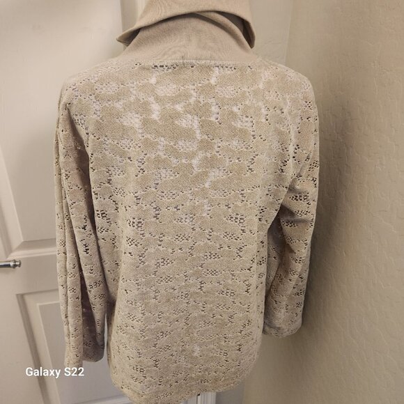 Dylan Developed by True Grit Top Tan Sweater. Small NWT - Picture 6 of 8